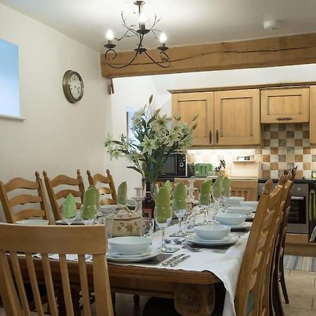 Coach House - Detached Cottage Within 135 Acres 브롬야드 외부 사진