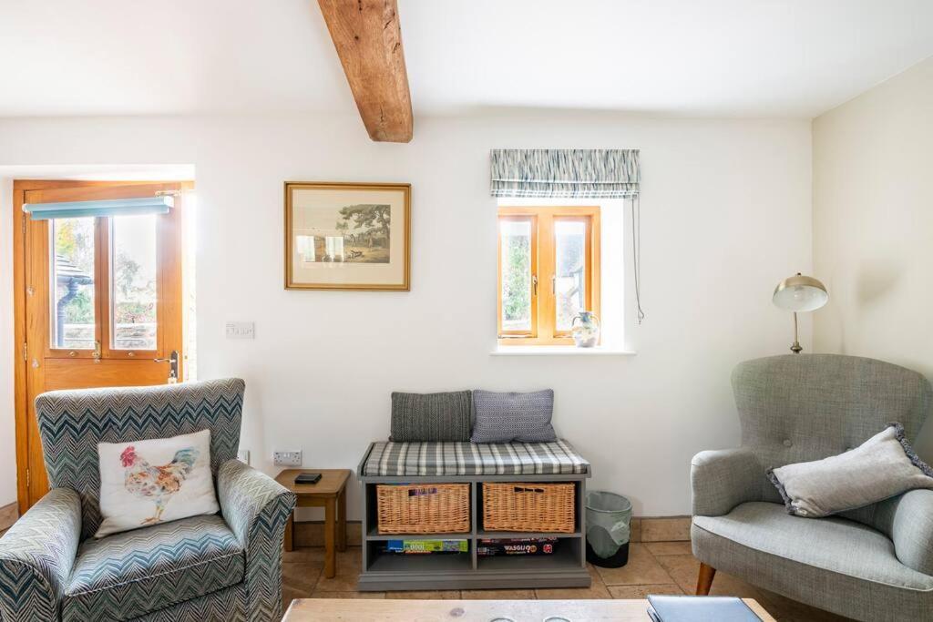 Coach House - Detached Cottage Within 135 Acres 브롬야드 외부 사진
