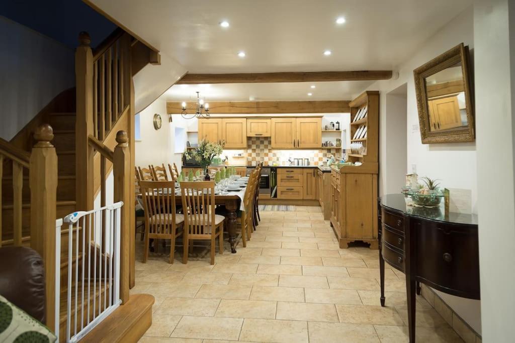 Coach House - Detached Cottage Within 135 Acres 브롬야드 외부 사진