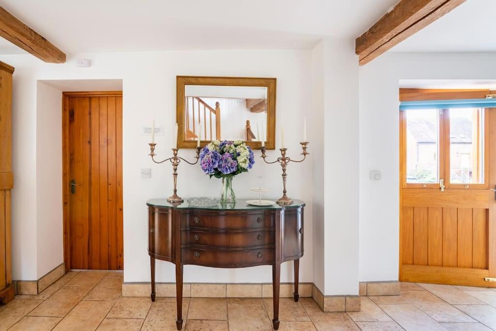 Coach House - Detached Cottage Within 135 Acres 브롬야드 외부 사진