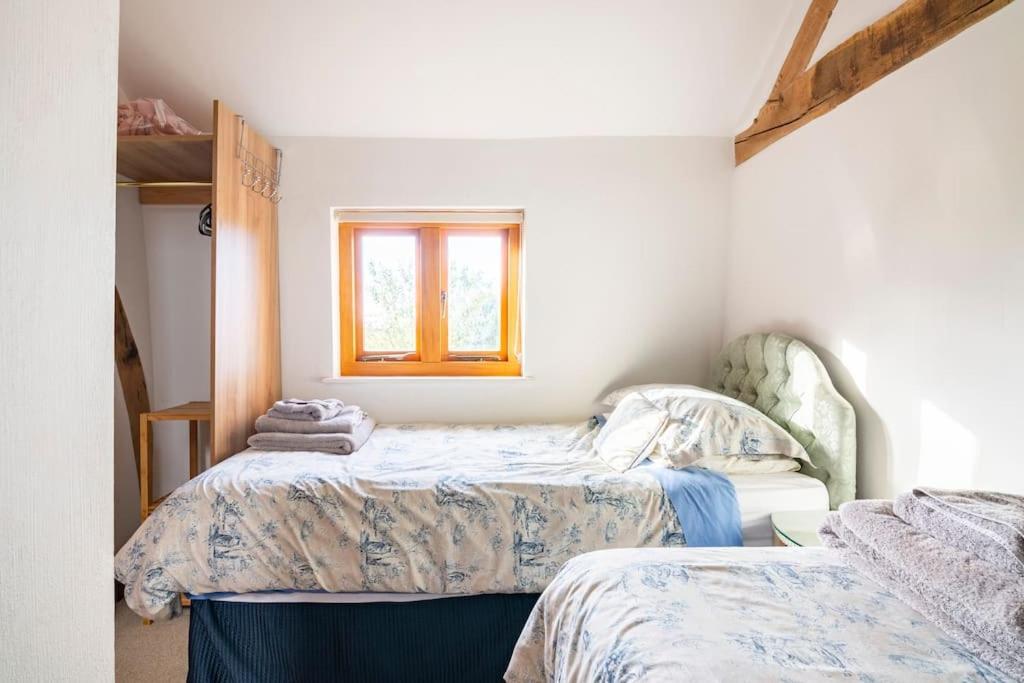 Coach House - Detached Cottage Within 135 Acres 브롬야드 외부 사진