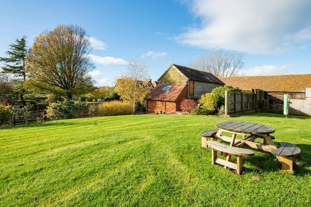 Coach House - Detached Cottage Within 135 Acres 브롬야드 외부 사진