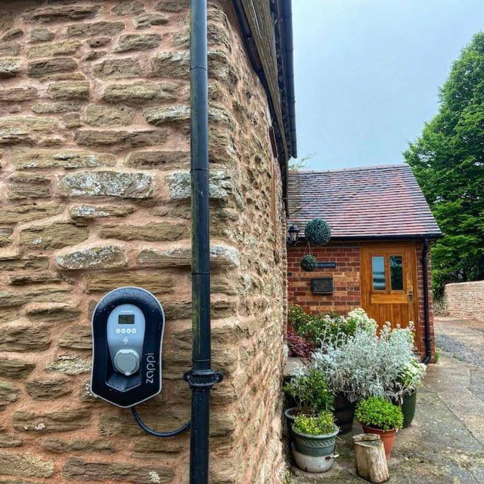Coach House - Detached Cottage Within 135 Acres 브롬야드 외부 사진
